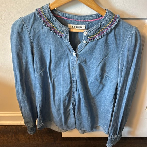 Boden Tops - Boden size 6 Blouse